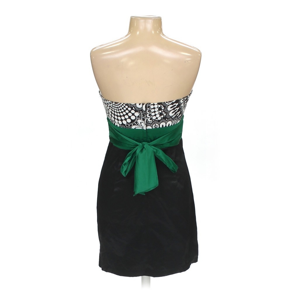 🔥3 for$15🔥 STRAPLESS CHARLOTTE RUSSE - Picture 2 of 2